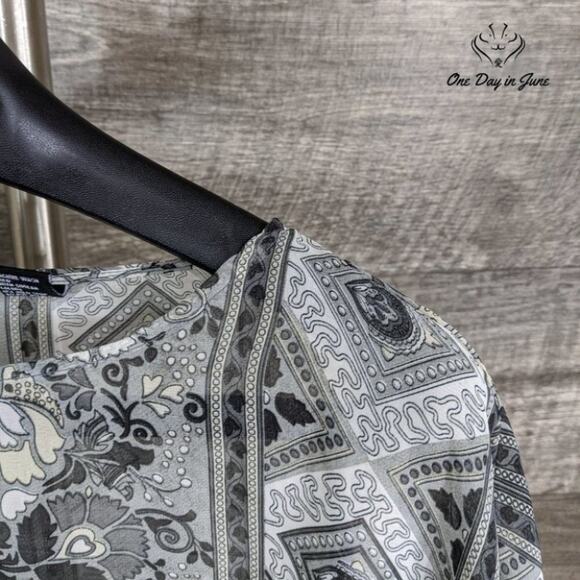 MB Sheer Top - Picture 3 of 3